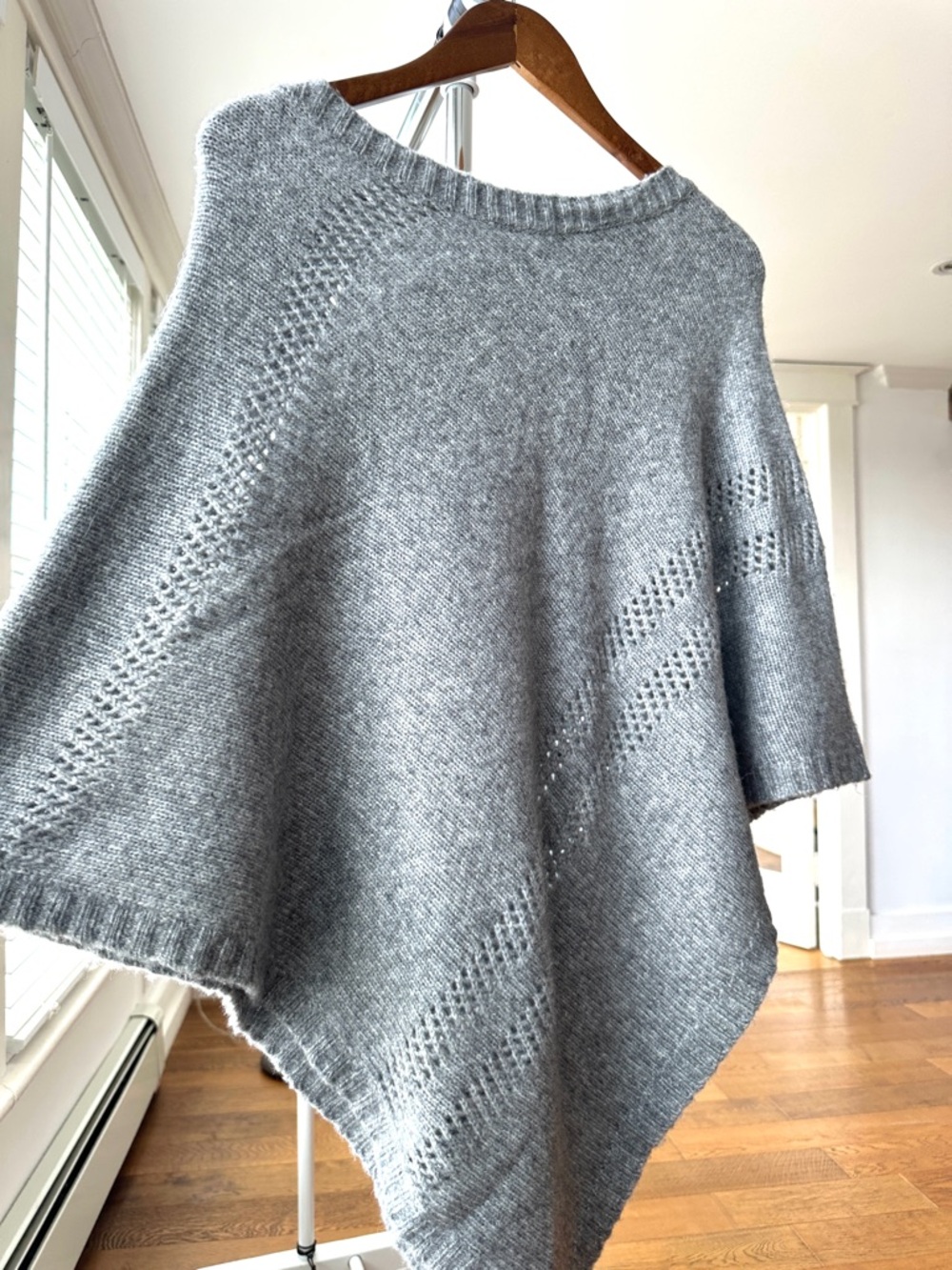 G.H. Bass & Co. Gray Knit Poncho, Wool Blend Knit